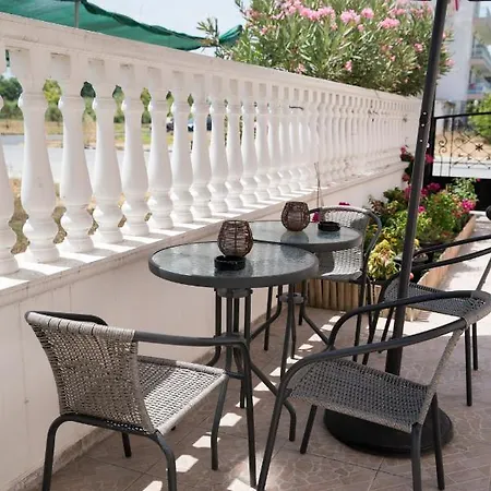 Irida Sun Aparthotel